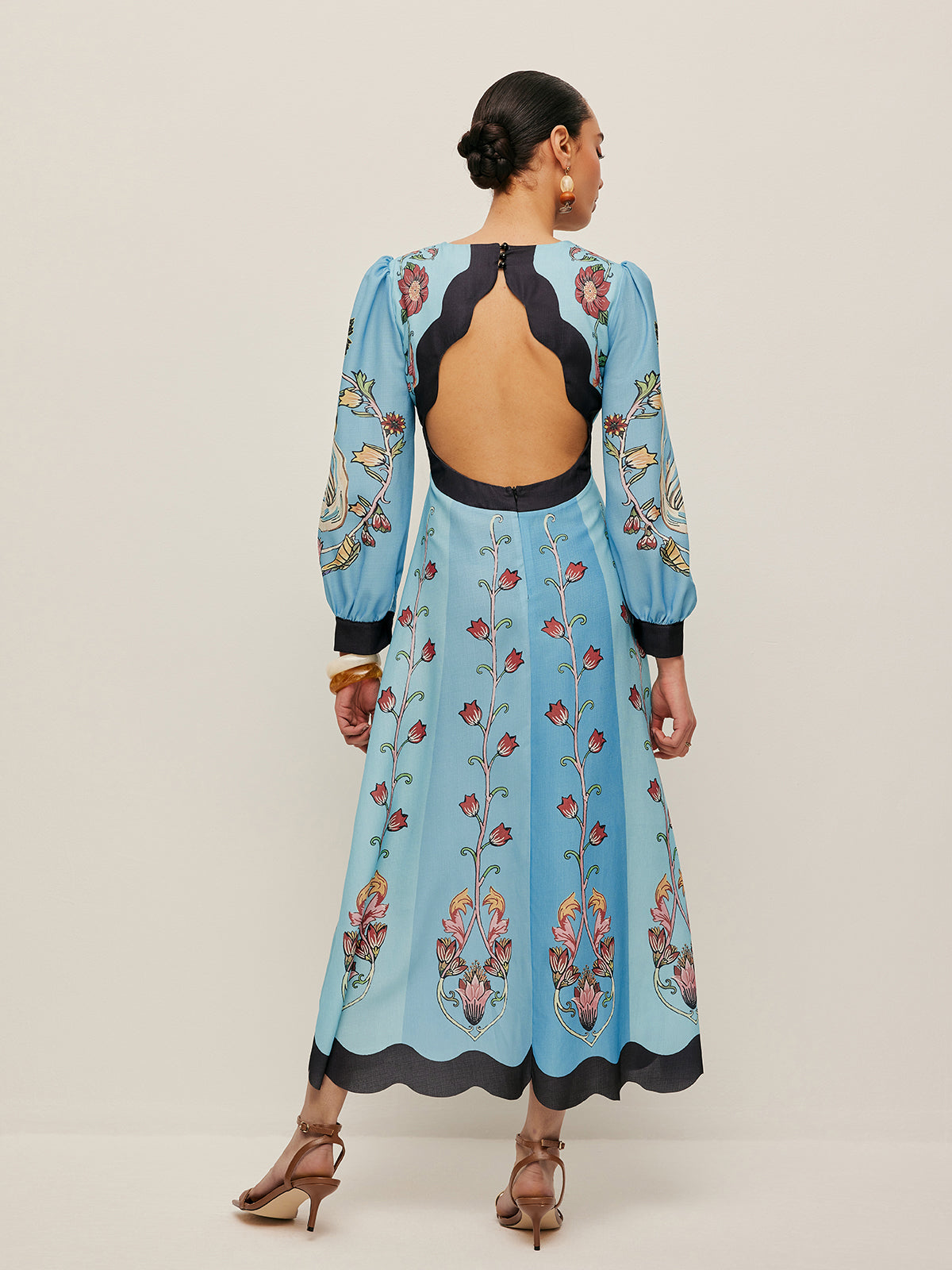 Elegant long sleeve midi dress featuring a V-neck and backless design, perfect for vacation wear for women. 4