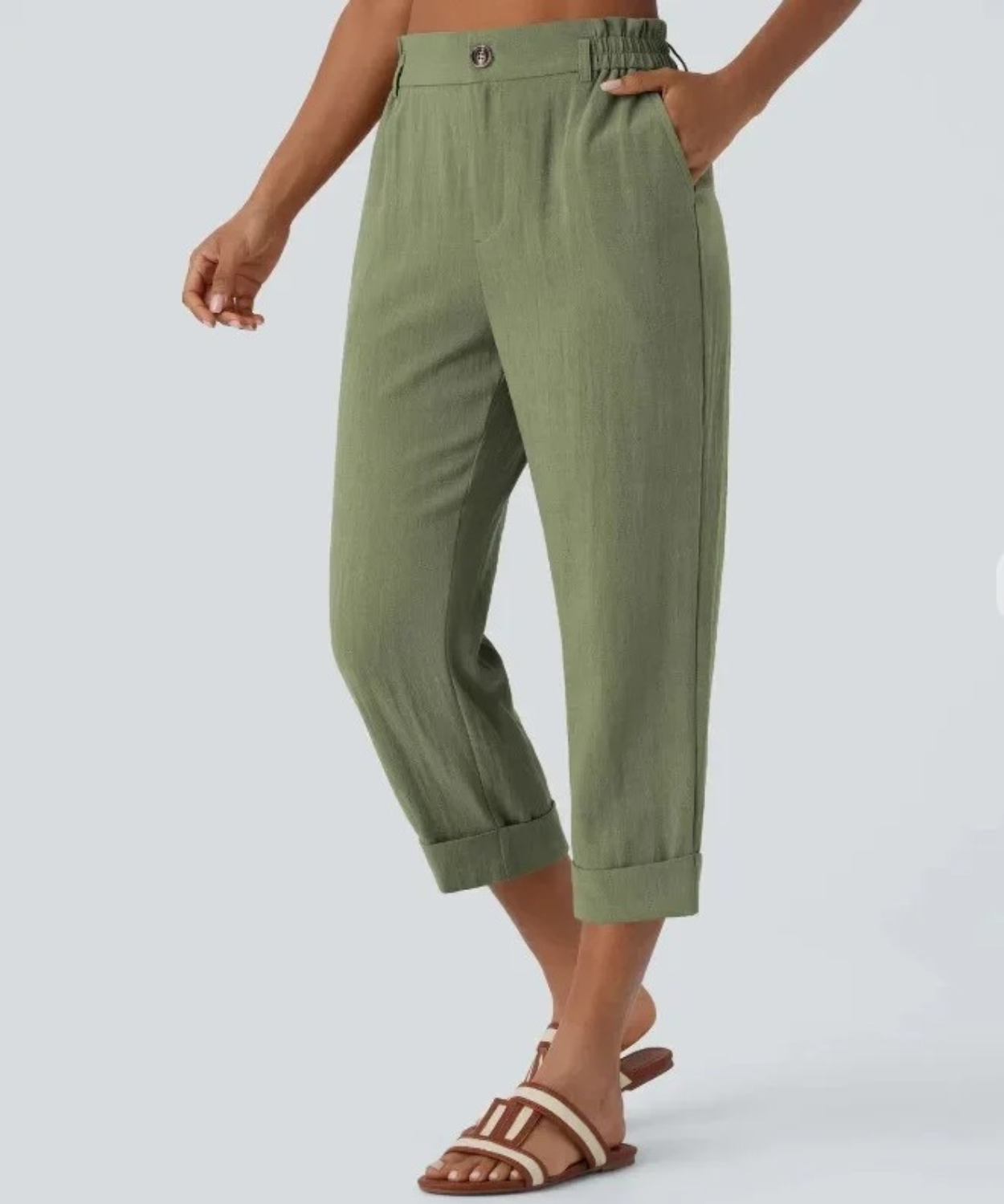 Women's cropped pants featuring a high-rise waistband made from a breathable cotton-linen blend, ideal for casual wear and stylish comfort. 0