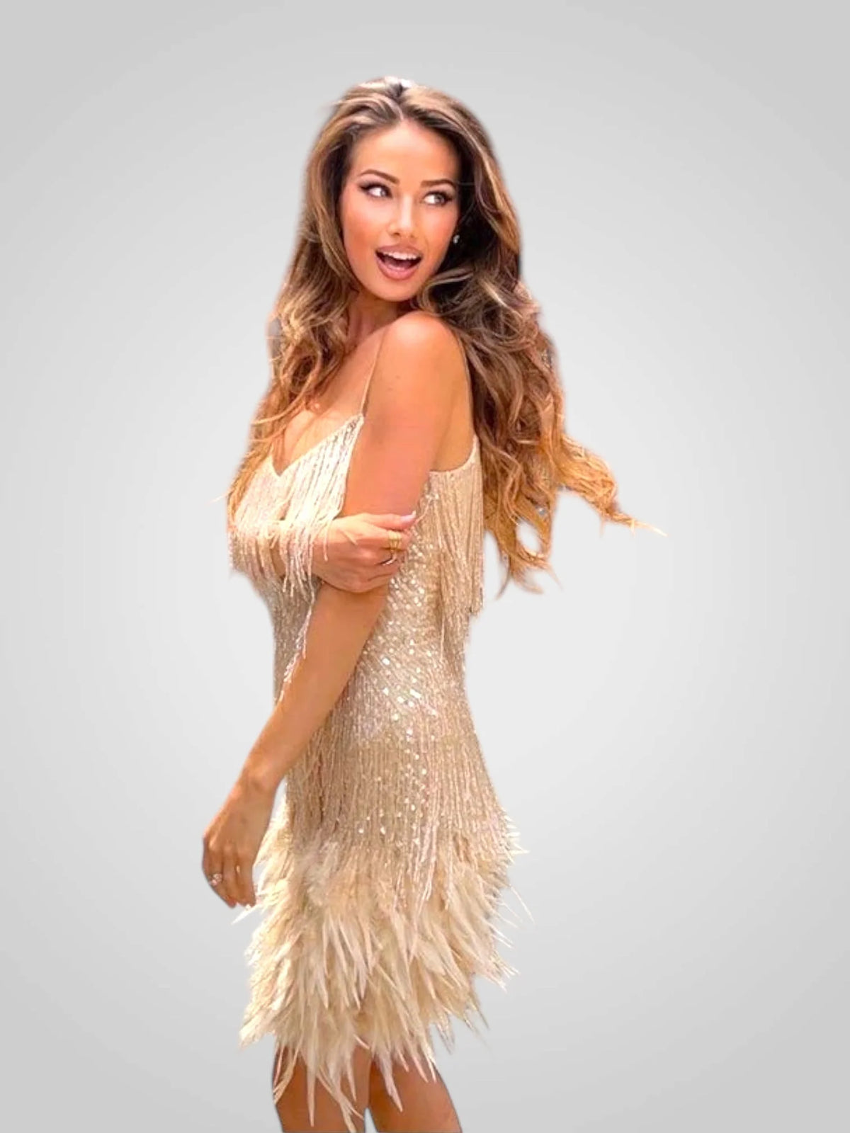 Elegant feathered mini dress featuring a chic silhouette, perfect for stylish parties and special occasions. 7
