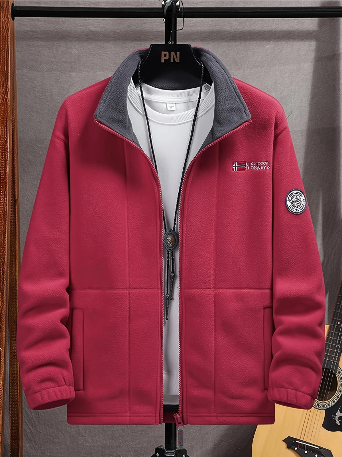 Men's jacket featuring a warm lining and practical zipper, ideal for outdoor winter activities, providing comfort and style for active days. 6