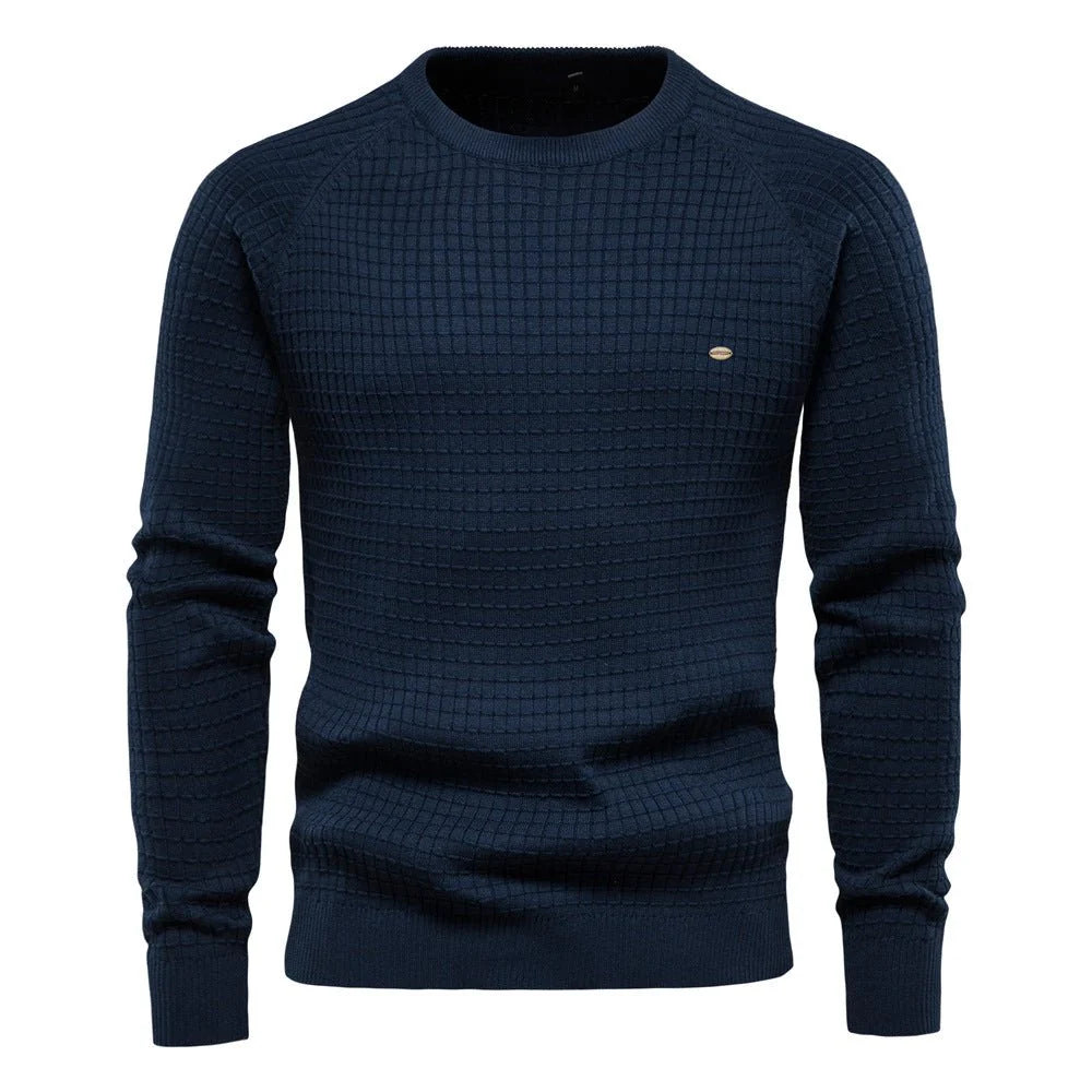 Men's textured sweater with long sleeves, perfect for warm casual winter style, showcasing a stylish knit design. 0