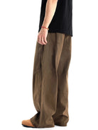 Men's wide-leg denim jeans featuring a retro curved design, designed for a loose fit, perfect for casual wear. 4