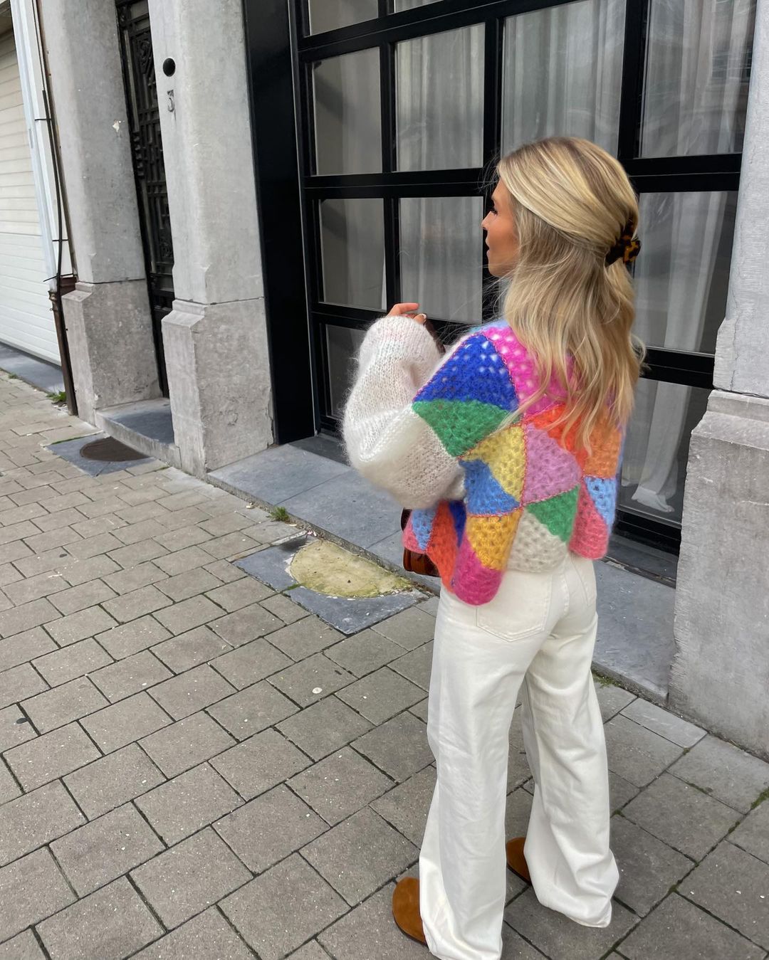 Multicolor cardigan for women featuring a relaxed fit, made from soft plush fabric, perfect for cozy layering in any season. 1