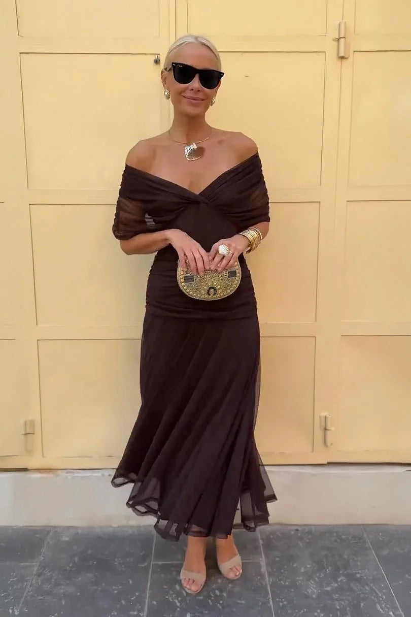 Off Shoulder Maxi Dress with Sculpted Bodice and Mermaid Silhouette – Elegant Formal Wear 2