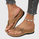 Orthopedic flip flops featuring an ergonomic design and shock absorption technology, perfect for lightweight casual wear and providing comfort and support for your feet. 0