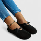 Supportive comfort loafers for women featuring an orthopedic design, crafted in versatile black leather, ideal for all-day wear. 5