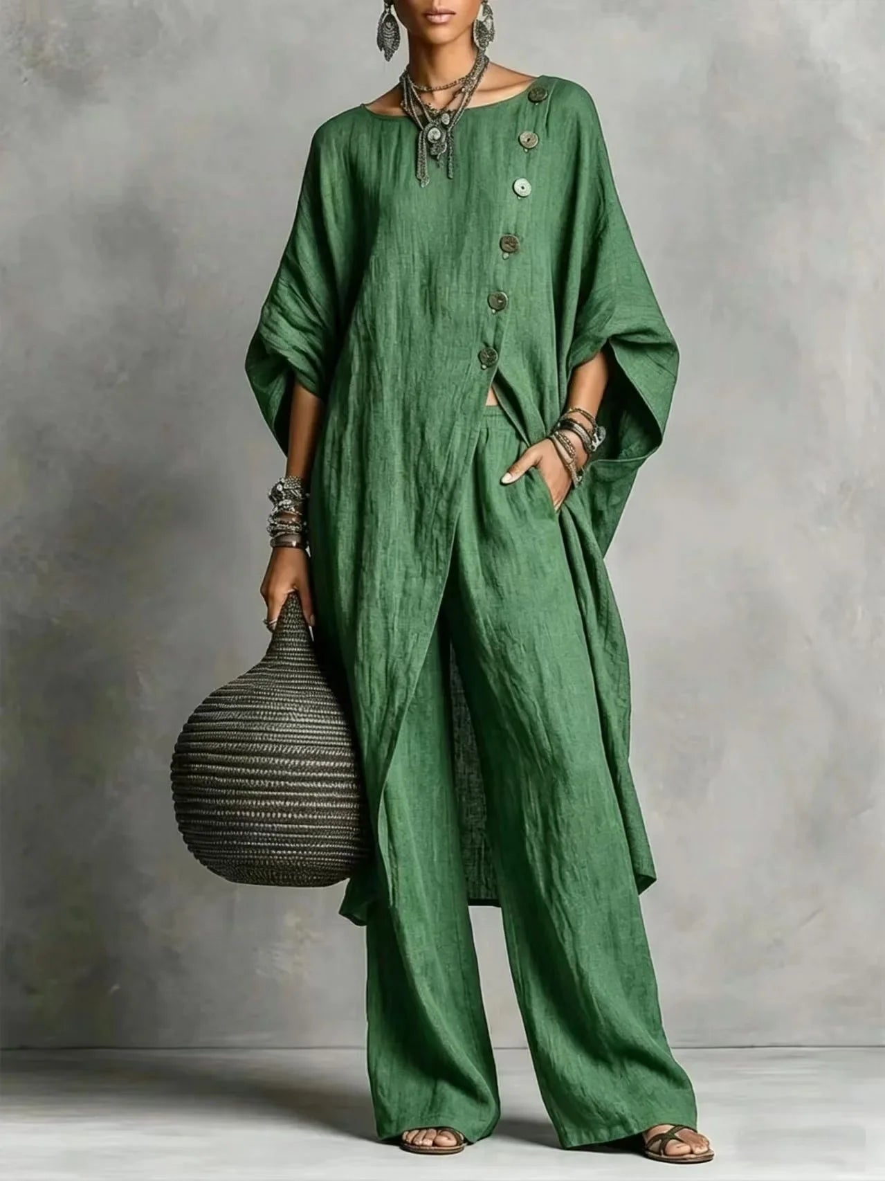 Women's vintage-inspired loungewear set featuring a batwing sleeve tunic and wide-leg pants, perfect for casual relaxation and comfort. 6