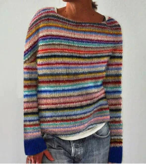 Women's relaxed fit sweater with crew neck, featuring a soft fabric ideal for both casual and office wear, available in versatile colors. 4