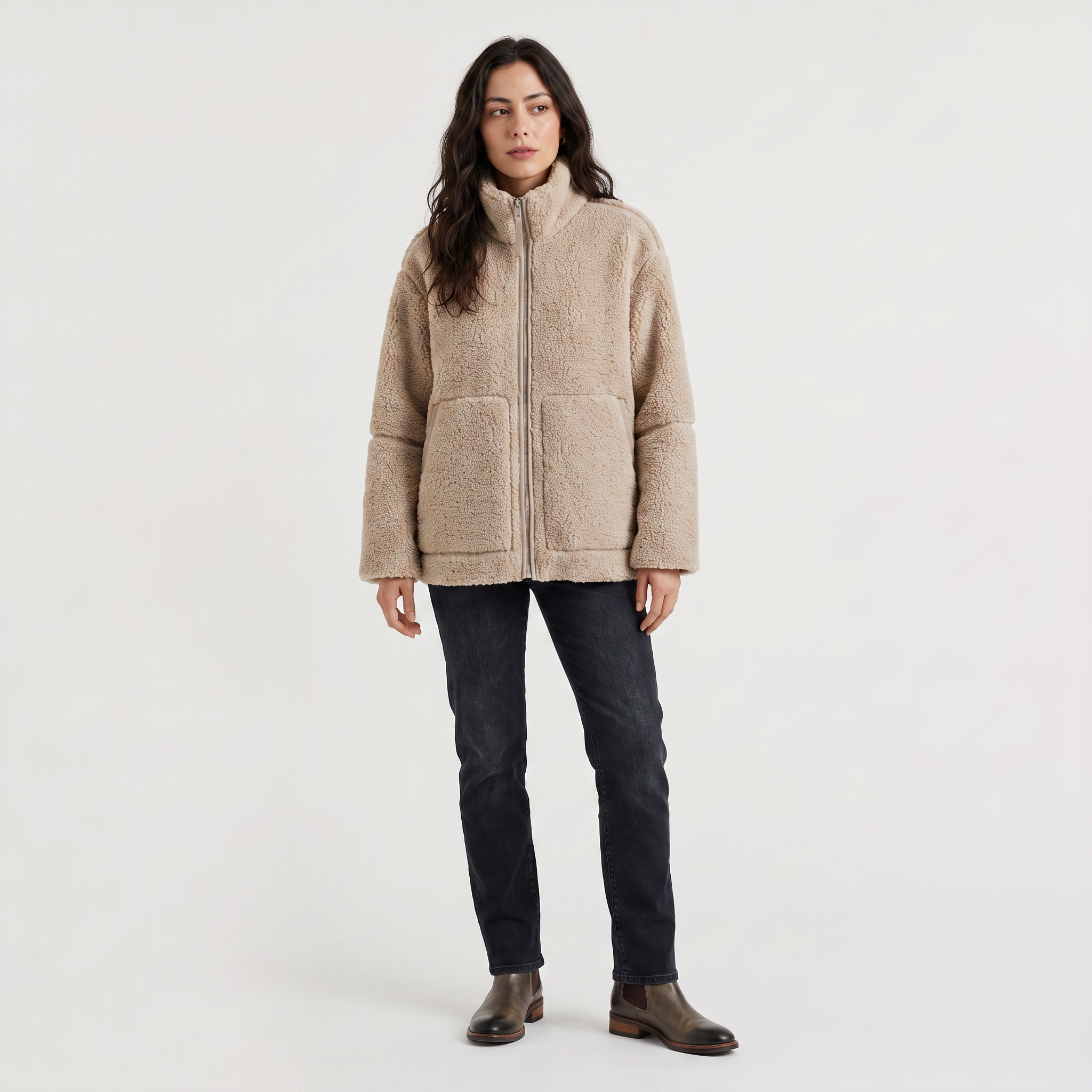 Women's Teddy Fleece Jacket in oversized fit with full-length zip and front pockets, perfect for cozy layering in colder weather. 2